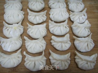 三鲜水饺和饺子包法图解的做法步骤：3
