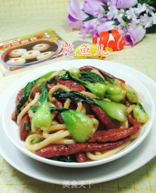 青菜牛柳炒乌冬面的做法