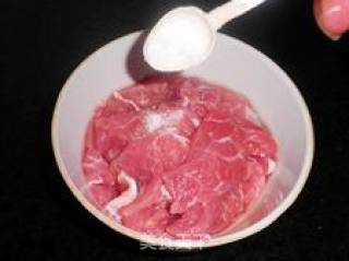 香嫩的------耗油牛肉的做法步骤：3