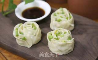 饺子新包法，蒸饺也能开出玫瑰花的做法