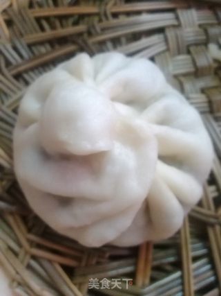 韭菜鸡蛋包子的做法
