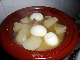 招财进宝----汤煲：腊猪手煲萝卜(加料版)的做法步骤：6