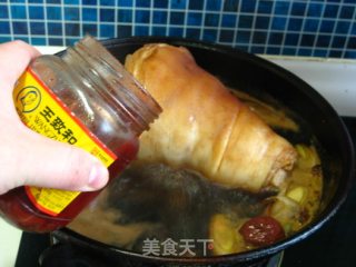 步步高升----红烧圆蹄的做法步骤：5