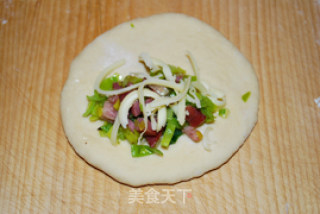 喜气洋洋---熏羊肉烤小面包的做法步骤：2