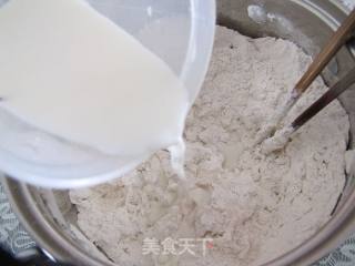 年年有余----奶香紫薯包的做法步骤：3