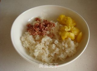 香甜软糯菠萝饭的做法步骤：2