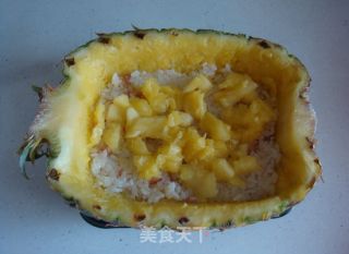 香甜软糯菠萝饭的做法步骤：2