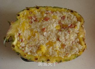 香甜软糯菠萝饭的做法步骤：2