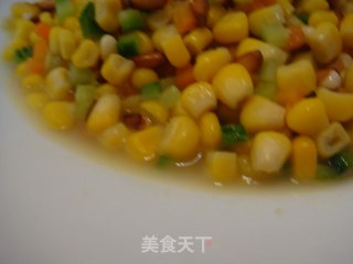 松仁玉米的做法步骤：2