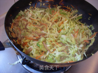 家常肉丝炒饼的做法步骤：4
