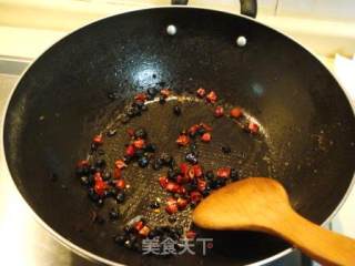 私家菜“避风塘炒鸡翅”的做法步骤：4