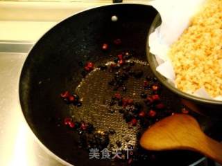 私家菜“避风塘炒鸡翅”的做法步骤：4