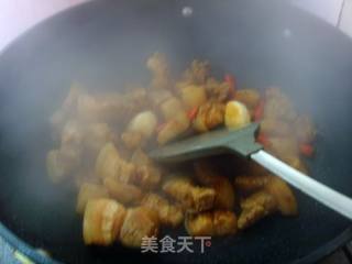 辣味红烧肉的做法步骤：2