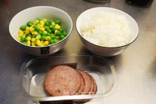 米饭鸡蛋煎饼的做法步骤：2