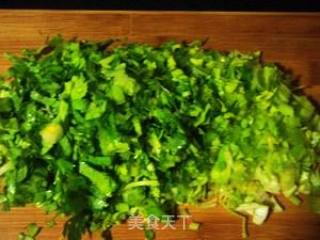 煮饺子不破皮的窍门--芹菜香干猪肉饺的做法步骤：5