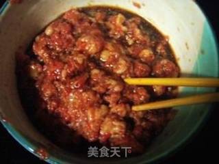 煮饺子不破皮的窍门--芹菜香干猪肉饺的做法步骤：5