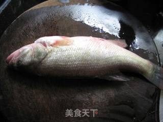 年年有余---特色蒸鲈鱼的做法步骤：7