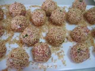 团团圆圆--黄金虾配茄汁肉丸（金凤戏龙珠）的做法步骤：5