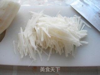 蜂蜜拌白萝卜的做法步骤：2
