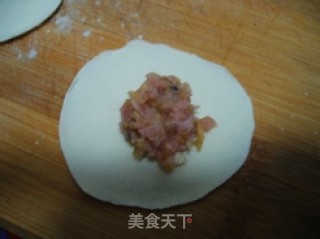 金银满盆--金银元宝饺子的做法步骤：5