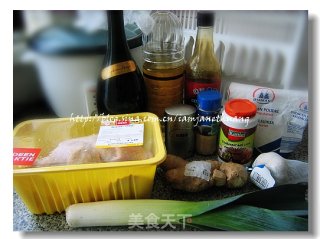 电饭煲焗鸡（海外浓缩版）的做法步骤：2