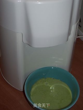 菜汁面做法的做法步骤：4