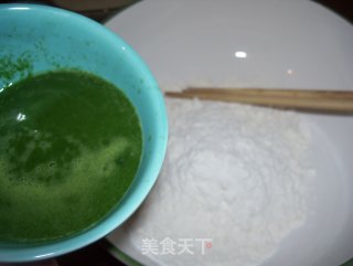 菜汁面做法的做法步骤：4