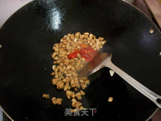 豌豆肉丁的做法步骤：2