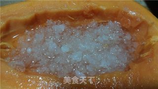 木瓜冰糖炖燕窝的做法步骤：2