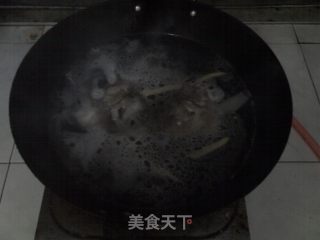 美味鱼头汤的做法步骤：2