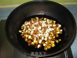 香辣豆干的做法步骤：2