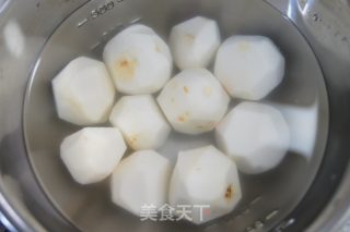 【MOMO年夜菜】五福临门 日式根菜杂煮的做法步骤：7