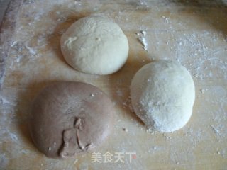 【芝麻开花节节高】——送您开花馒头，祝您新年好运来的做法步骤：2