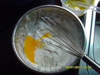 爱心双味蛋卷的做法步骤：2