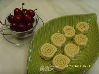 爱心双味蛋卷的做法步骤：2