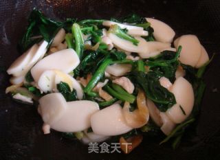 菠菜炒年糕的做法步骤：3