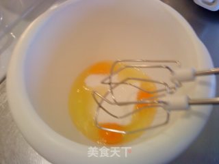 Rullatårta .卷糕点的做法步骤：2
