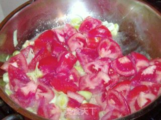 牛肉盖浇米饭的做法步骤：2