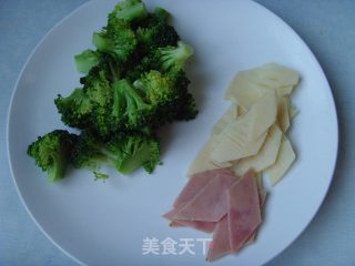 锦上添花：芙蓉鸡片的做法步骤：3