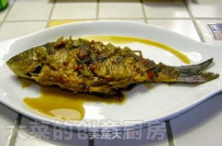 年年有余泡菜鱼的做法步骤：2