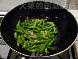 牛气冲天杭椒牛柳的做法步骤：2