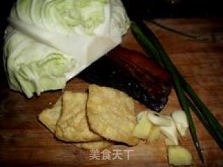 腊肉炒包菜的做法步骤：2