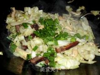 腊肉炒包菜的做法步骤：2