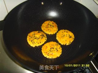 椰香番薯饼的做法步骤：2