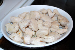 香煎鸡块+蘑菇汁的做法步骤：2