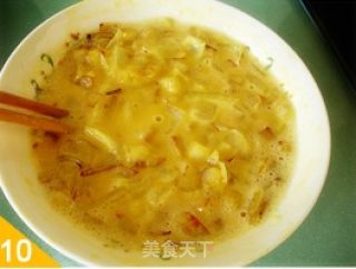 土豆鸡蛋饼的做法步骤：2