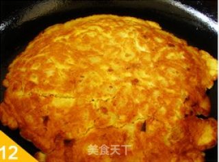 土豆鸡蛋饼的做法步骤：2