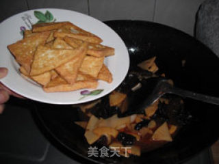 冬季养生锦囊—巧将豆腐来搭配——家常豆腐的做法步骤：6