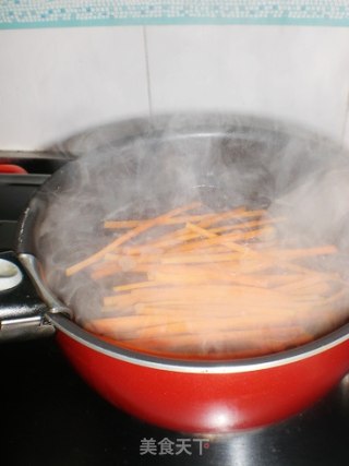 六六大顺——锦绣鲜蔬豆皮卷的做法步骤：2