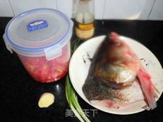 食欲大增的-----剁椒鱼头的做法步骤：3